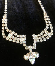 Load image into Gallery viewer, Clear Rhinestone Necklace