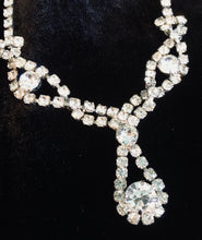 Load image into Gallery viewer, Rhinestone Drop Necklace
