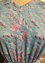 Load image into Gallery viewer, 1970’s Feather Print Dress