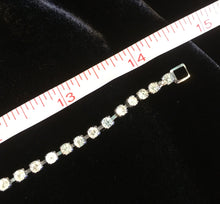 Load image into Gallery viewer, Delicate Dangle Rhinestone Necklace