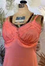 Load image into Gallery viewer, Coral Vanity Fair