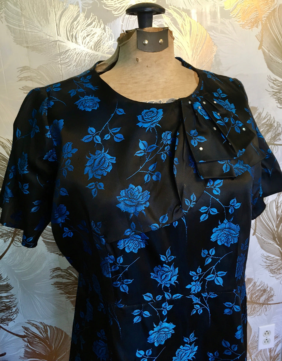Black & Blue Roses Dress