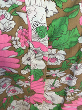 Load image into Gallery viewer, Pink, White & Tan Floral Housecoat