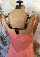 Load image into Gallery viewer, Coral Vanity Fair