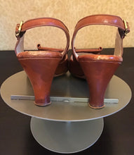 Load image into Gallery viewer, Palizzio New York Kitten Pumps