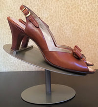 Load image into Gallery viewer, Palizzio New York Kitten Pumps