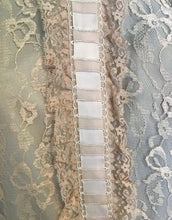 Load image into Gallery viewer, 50’s Blush Pink Lace Robe