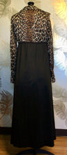 Load image into Gallery viewer, Leopard & Black Dressing Gown
