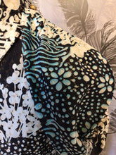 Load image into Gallery viewer, 60’s Metallic & Black Maxi Dress