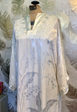 Load image into Gallery viewer, 1960’s Lucie Ann Caftan