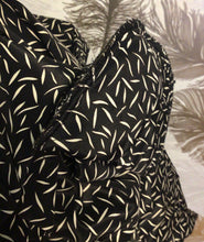Load image into Gallery viewer, Black & White Leslie Fay Dress