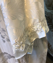 Load image into Gallery viewer, 1960’s Lucie Ann Caftan