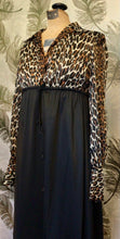 Load image into Gallery viewer, Leopard & Black Dressing Gown