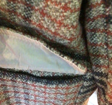 Load image into Gallery viewer, Retro Mod Plaid Coat