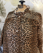 Load image into Gallery viewer, Animal Print Caper Coat
