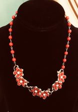 Load image into Gallery viewer, Floral Beaded Necklace
