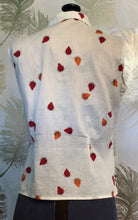Load image into Gallery viewer, Strawberry Print Sleeveless Shirt
