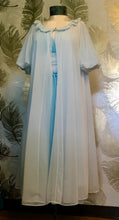 Load image into Gallery viewer, 1960’s Dutchmaid Blue &amp; White Set
