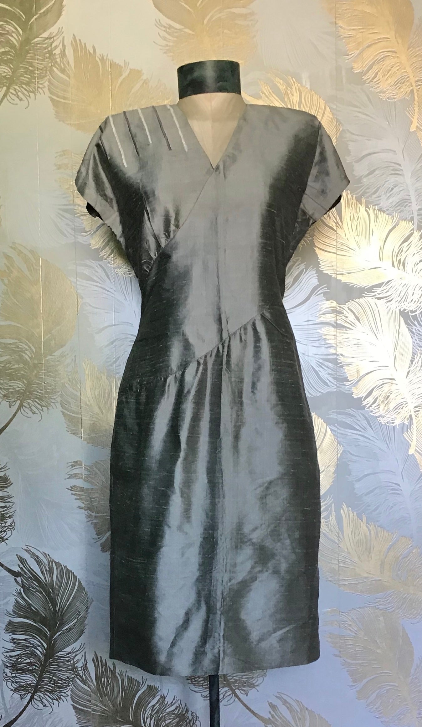 silver wiggle dress 1950's Silver Wiggle Dress – atomicbombshellvintage