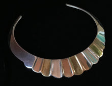 Load image into Gallery viewer, Unique Art Deco Necklace
