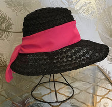 Load image into Gallery viewer, Black &amp; Pink Sun Hat
