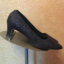 Load image into Gallery viewer, Black Sparkle Heels
