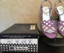 Load image into Gallery viewer, Lilac 1970’s Weave Kitten Heels
