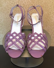 Load image into Gallery viewer, Lilac 1970’s Weave Kitten Heels
