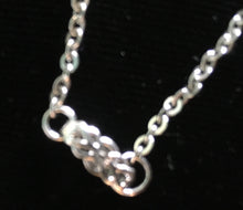 Load image into Gallery viewer, Heart Garland Necklace
