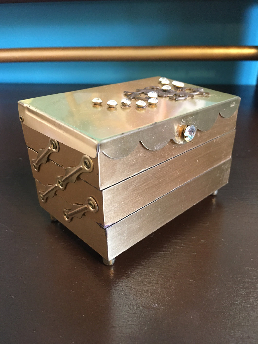 Embellished Expanding Jewelry Box