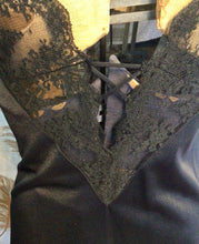 Load image into Gallery viewer, Black Formfit Rogers Nightie

