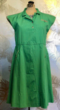 Load image into Gallery viewer, 1970’s Green Pocket Dress
