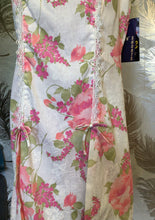 Load image into Gallery viewer, Floral Shift N’ Shorts
