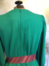 Load image into Gallery viewer, 70’s Green Leslie Fay Dress
