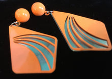Load image into Gallery viewer, Orange &amp; Gold Dangles

