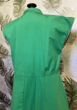 Load image into Gallery viewer, 1970’s Green Pocket Dress
