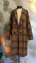 Load image into Gallery viewer, Retro Mod Plaid Coat
