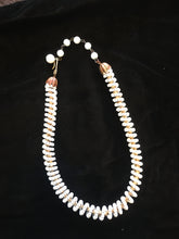 Load image into Gallery viewer, 50’s Spiral Necklace
